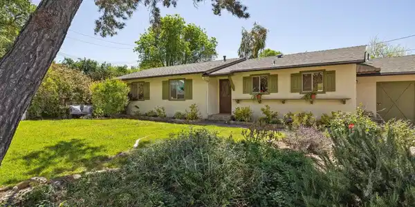 921 Topaz Court