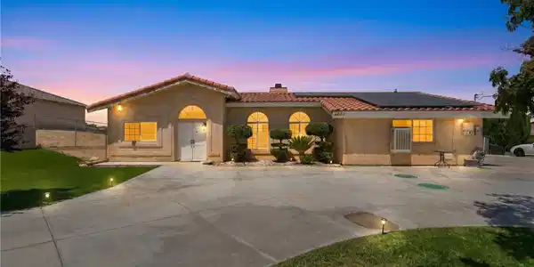 9302 Jacaranda