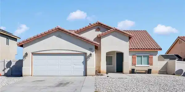 2163 Sierra Linda