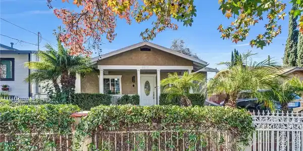 4816 Stratford