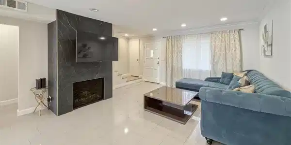1156 San Rafael
