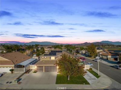 25352 Clear Canyon