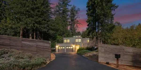 2500 Glen Canyon Road