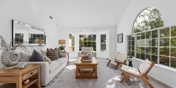 1474 Via Encinos Drive