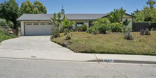 913 Buena Rosa Court