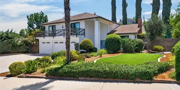 2182 Ranchwood
