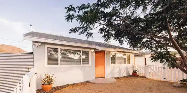 Image 4