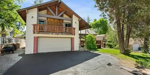 1042 Pine Mountain Drive