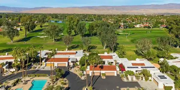 925 Inverness Drive