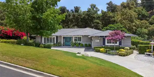 2314 Country Club Vista Street