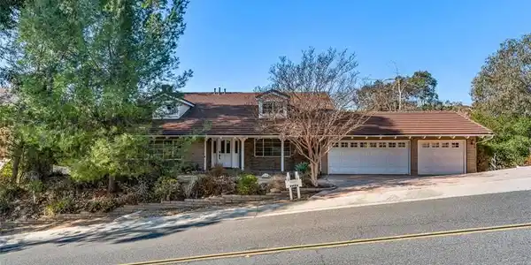 106 buckskin Road