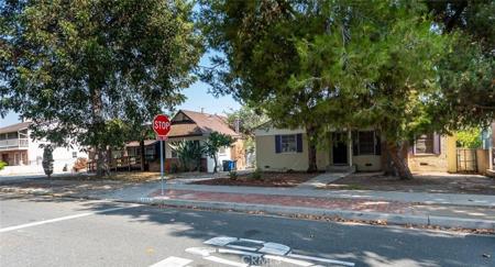 702 S Mariposa Street