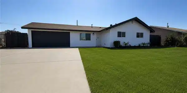 10807 Dumond