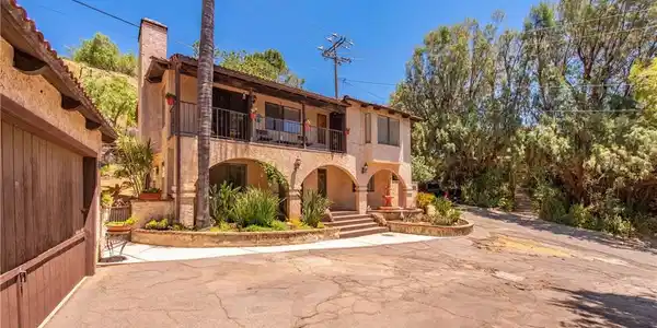 9349 HARTMAN Way