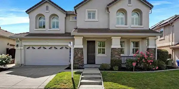 2671 Torrey Pines Dr