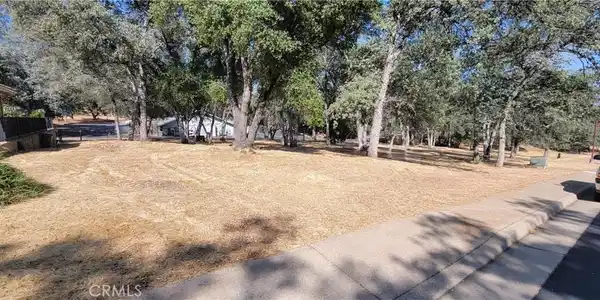 5277 Farfalla Circle