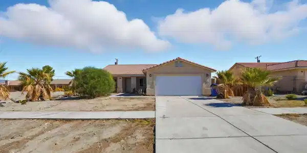 2786 Stardust Avenue