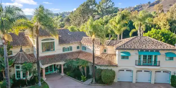 2857 Las Posas Circle