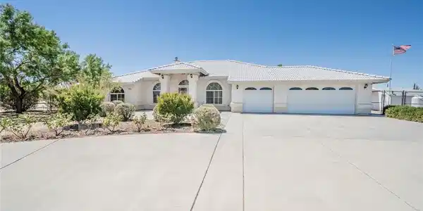 13880 Paramount Road