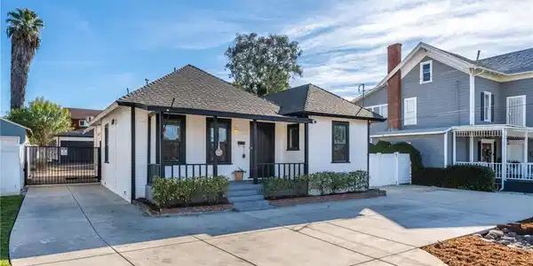 1029 W Palm