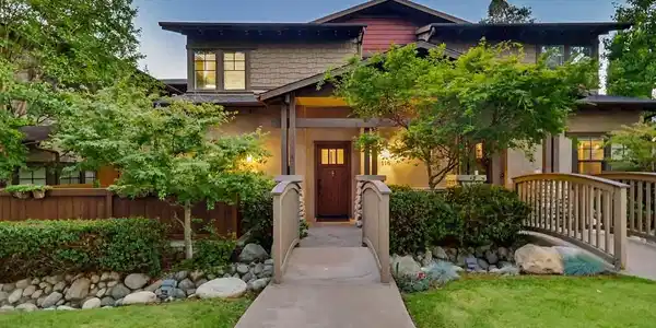 118 E Sierra Madre