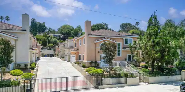 6164 Mesa Avenue