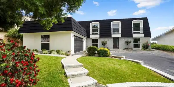 22100 Acorn St Street