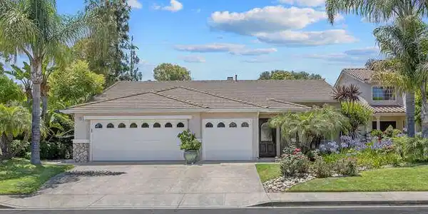 205 Twin Falls Court