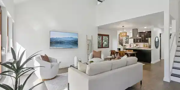 600 Suntree Lane
