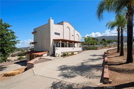 2638 W Victoria Drive