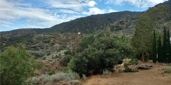 3408 Iowa Trail