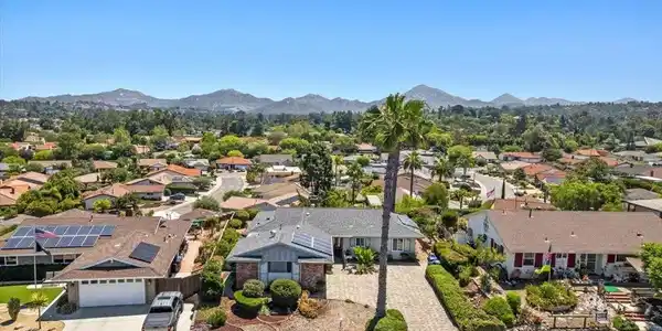 16413 Roca Dr