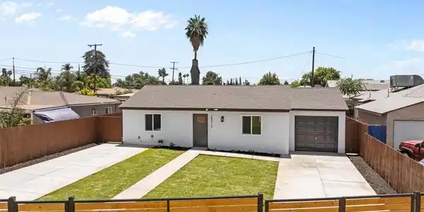 25415 Paloma Road