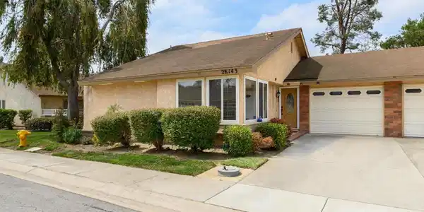 28143 Village 28
