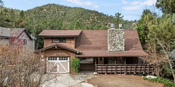 1513 Bernina Drive
