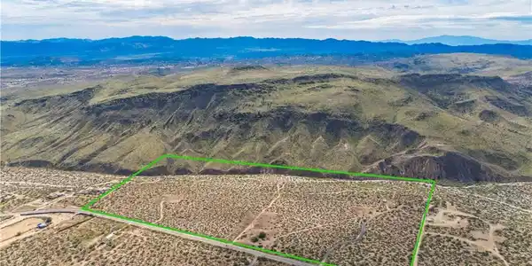55455 Pipes Canyon