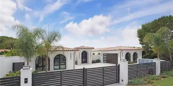 36 Sea Cove