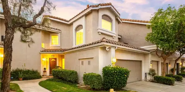 1055 S Sundance Drive