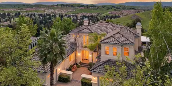 3643 Country Club Ter
