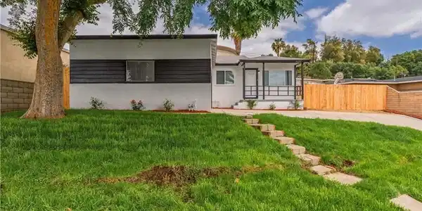 16207 Bamboo Street