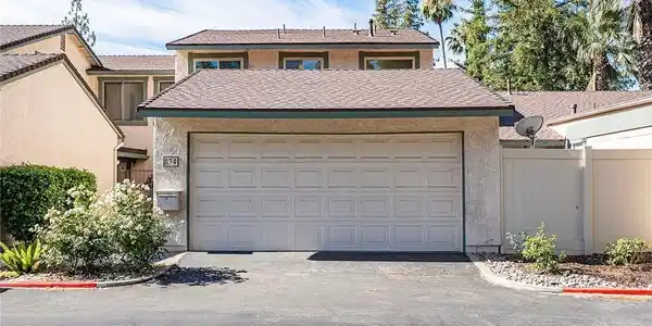 834 E Pepper Tree Drive