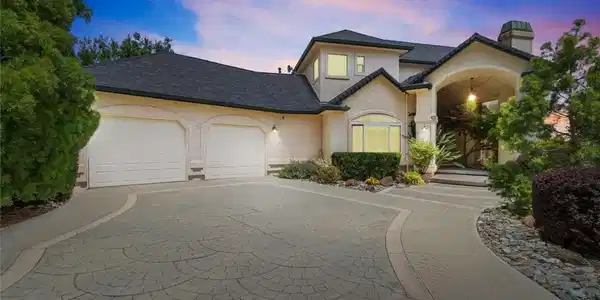 15223 Ledgewood Drive