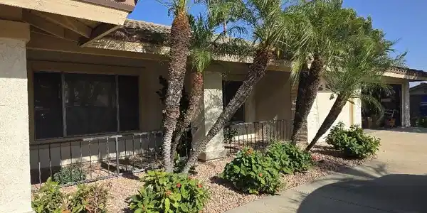 5827 Hillside