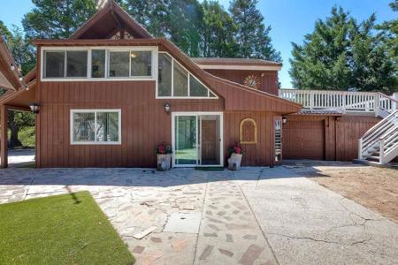 22223 Crestline Road