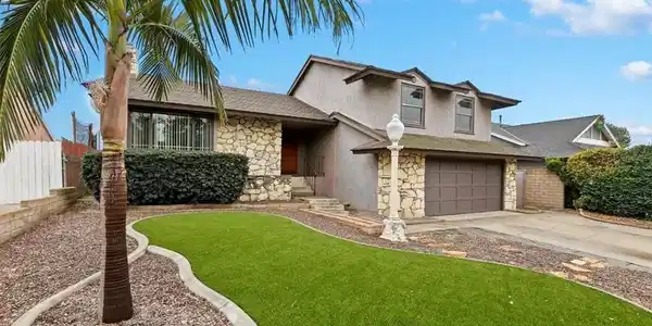 1450 Mariposa Drive