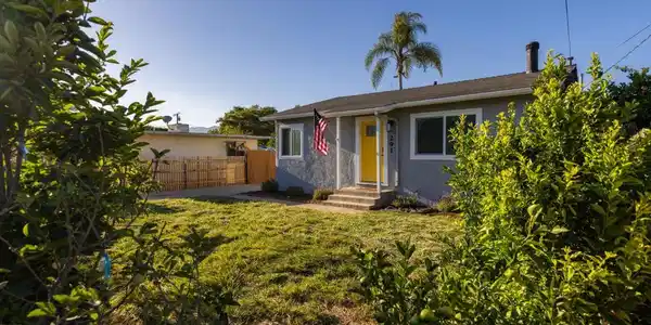291 Larmier Avenue