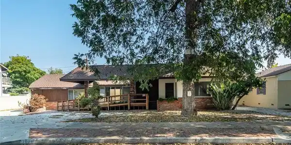 700 S Mariposa Street