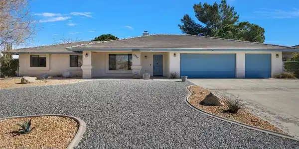 7225 Amanda Way