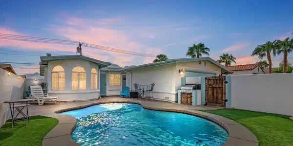 52790 Avenida Obregon