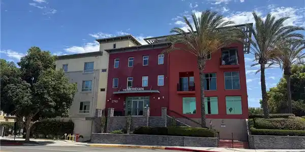 2742 Cabrillo